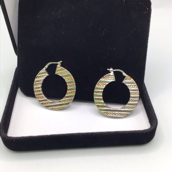 Sterling Silver Two Tone Textured Hoop Earrings 4.6g Polished Striped Design - Picture 4 of 14